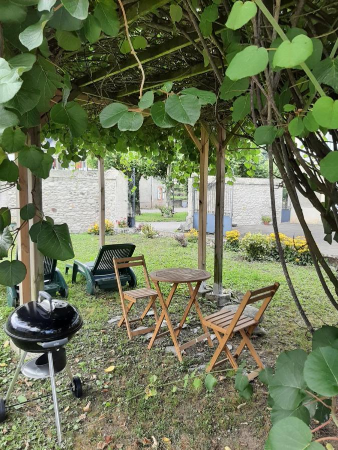 Bel Appartement Renove Dans Maison Bigourdane Pouzac 外观 照片